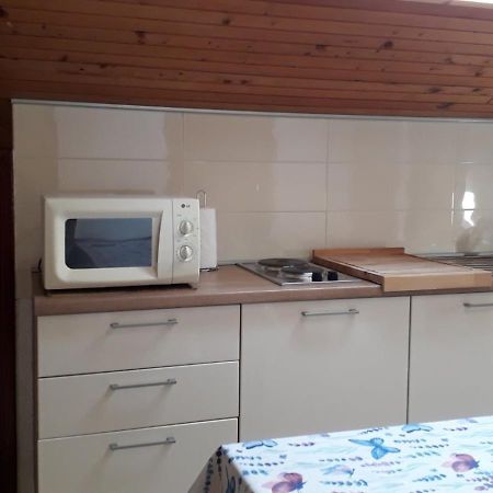 Apartment A&M Ровин Екстериор снимка